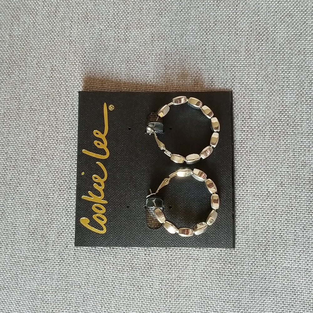 Cookie Lee hoop earrings